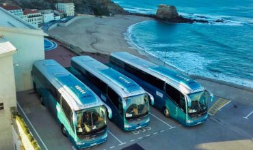 Vimeiro con el autobús del Grupo Chapín