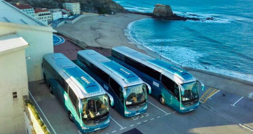 Vimeiro con el autobús del Grupo Chapín