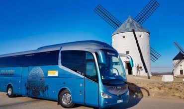 Viajamos por los molinos de Consuegra con el autobús del Grupo Chapín