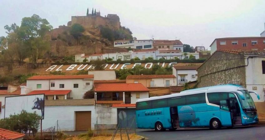 Viajamos a Alburquerque con el autobús del Grupo Chapín